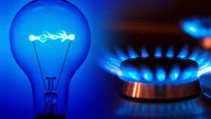 Timp de încă un an, până la 31 martie 2023, preţurile finale la energie electrică și gaze vor fi plafonate, conform unei Ordonanțe de Urgență publicată în Monitorul Oficial. Acestea vor intra în vigoare începând cu 1 aprilie 2022.