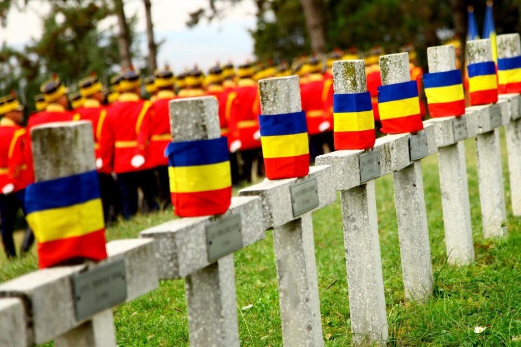 Anul acesta sărbătorim Ziua Eroilor pe 2 iunie, zi cu dublă semnificație pentru români