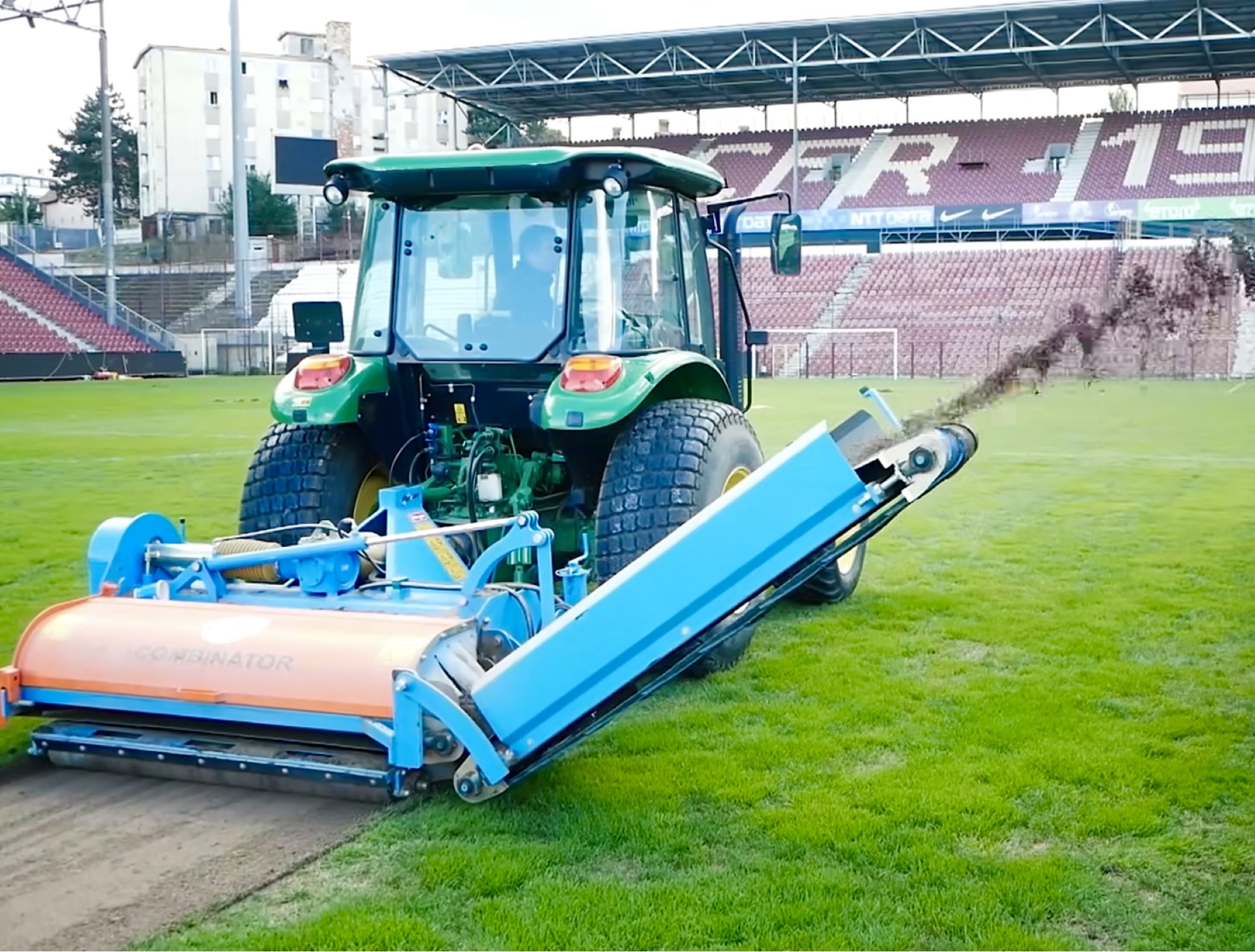 Au început lucrările de înlocuire a gazonului de pe stadionul Dr. Constantin Radulescu. Unde va juca CFR Cluj următorul meci