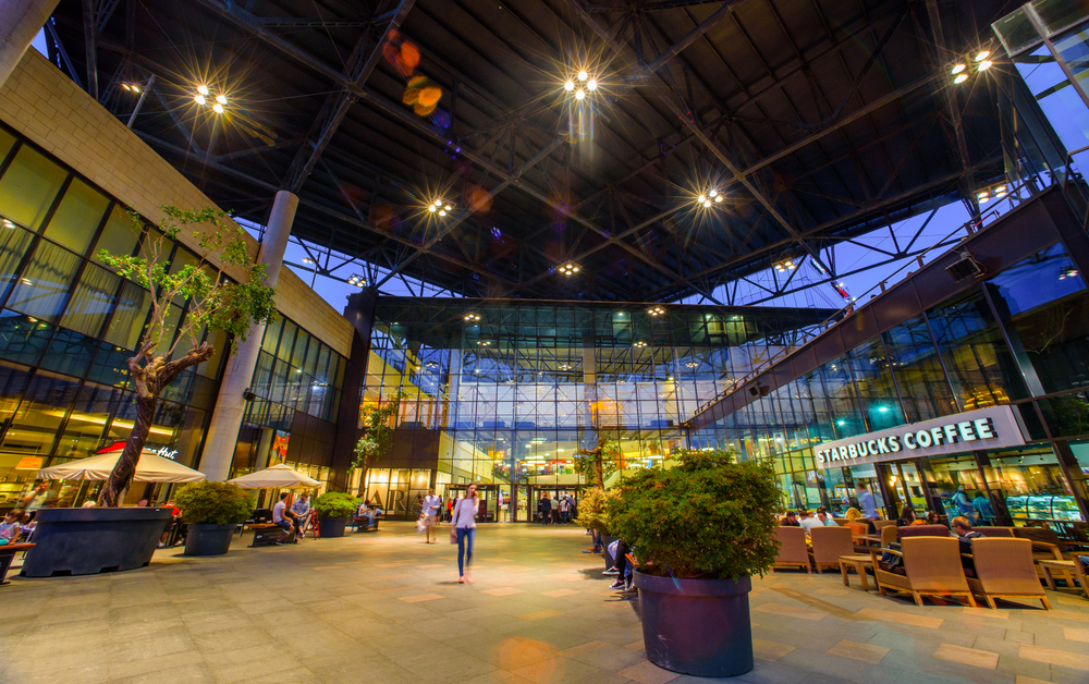 Iulius Mall își răsplătește clienții: aplicația Fidelity oferă înapoi 5% din valoarea cumpărăturilor, în vouchere cadou