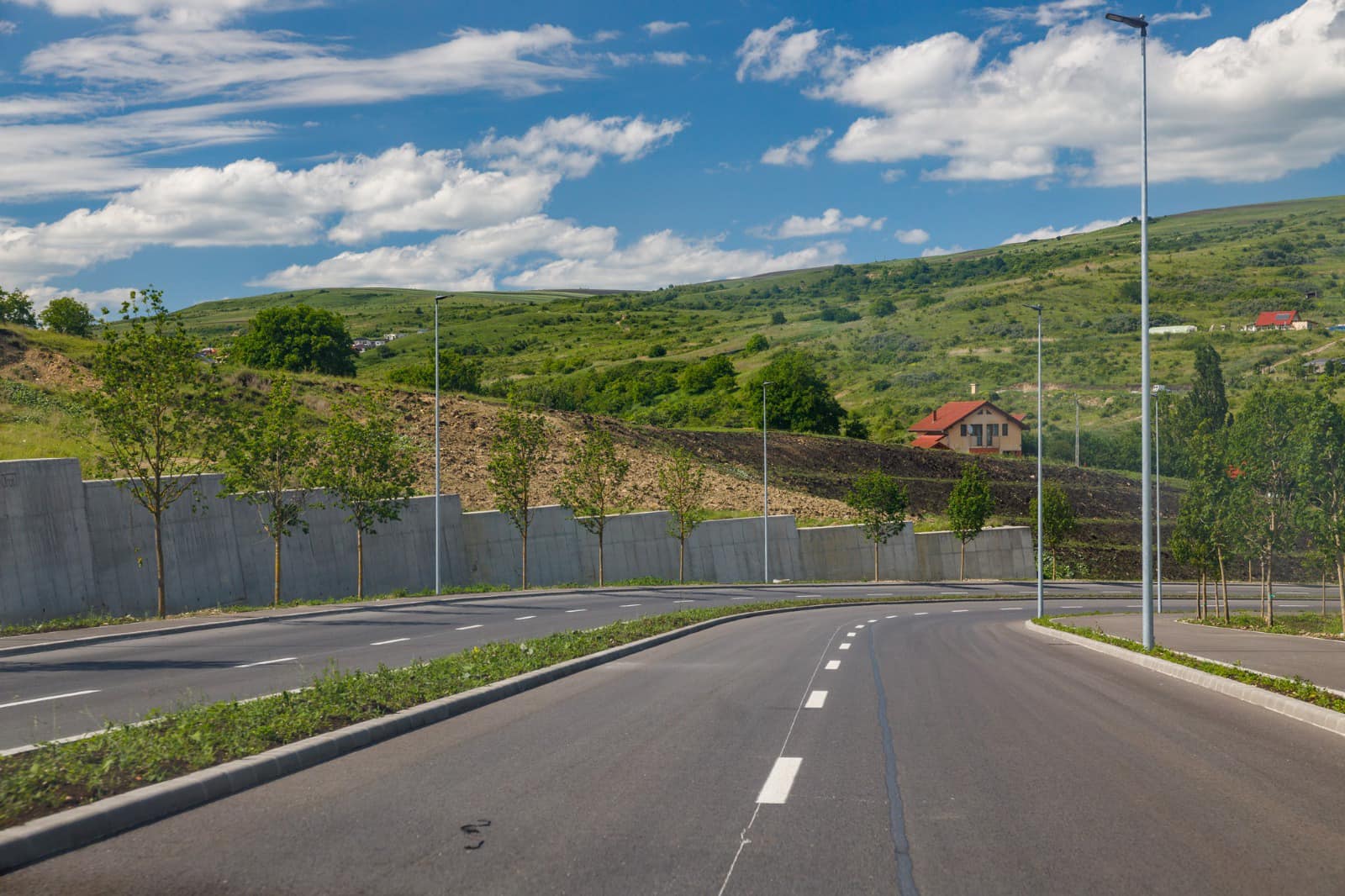Începând de luni, două linii de transport vor fi prelungite până în zona Cluj Innovation Park