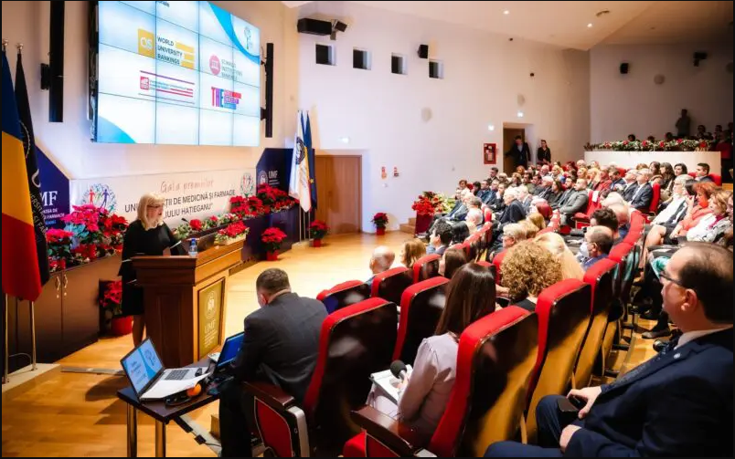 UMF Cluj pregătește personal pentru patru noi centre medicale