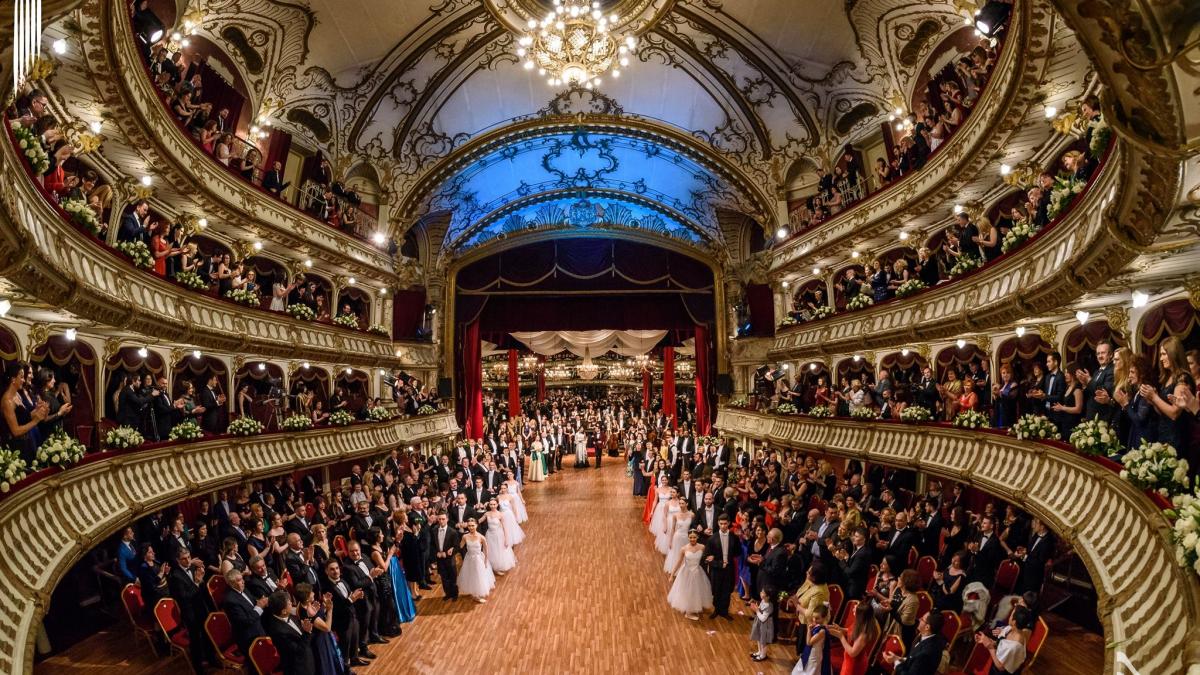 Balul Operei din Cluj-Napoca revine din februarie.
