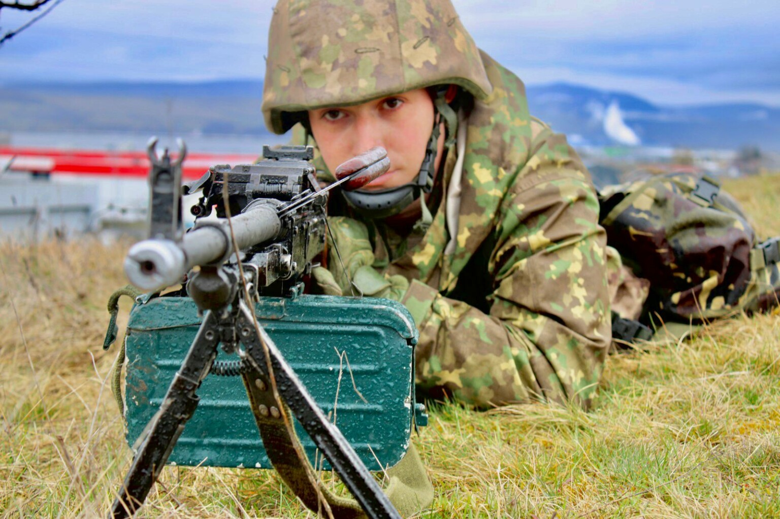 Expoziție cu armament și tehnică militară la Ziua Porților Deschise la Comandamentul Diviziei 4 Infanterie ”Gemina” Cluj-Napoca
