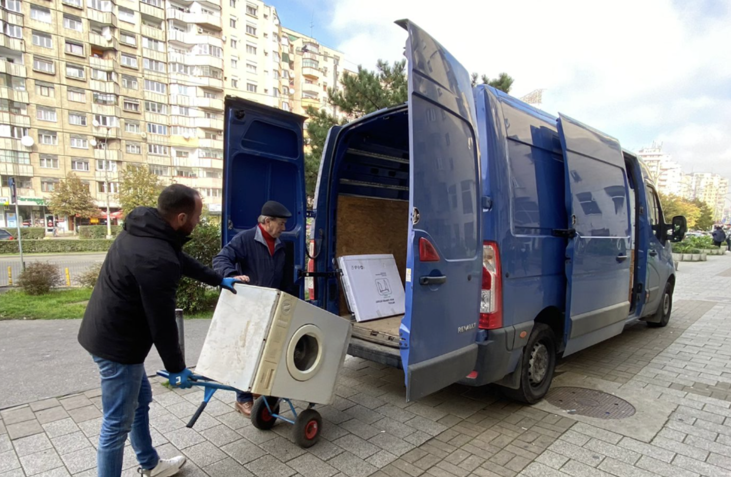 Campanie de colectare gratuită a deșeurilor electrice, în Cluj-Napoca! Aparatele stricate vor fi reciclate