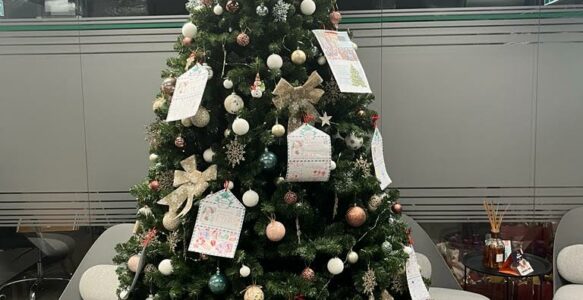 Dorințele de Crăciun a peste 90 de copii din medii defavorizate, îndeplinite de comunitatea United Business Center și Iulius Mall