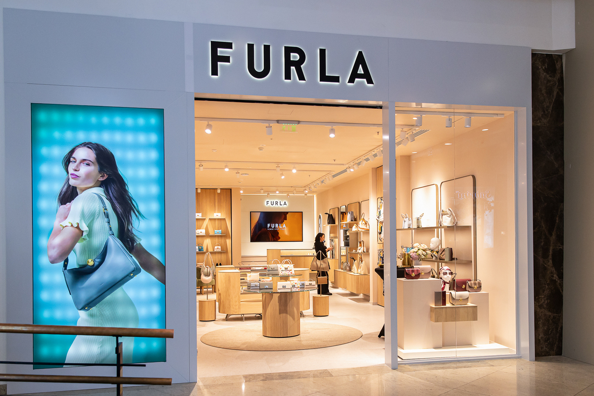 FURLA, brandul italian de lux, va deschide în Cluj-Napoca un nou magazin monobrand, în cadrul proiectului RIVUS, al grupului IULIUS