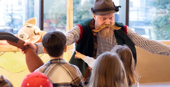 Toamna vine cu povești pentru cei mici, la Iulius Mall Cluj: Teatru de Păpuși, în fiecare sâmbătă